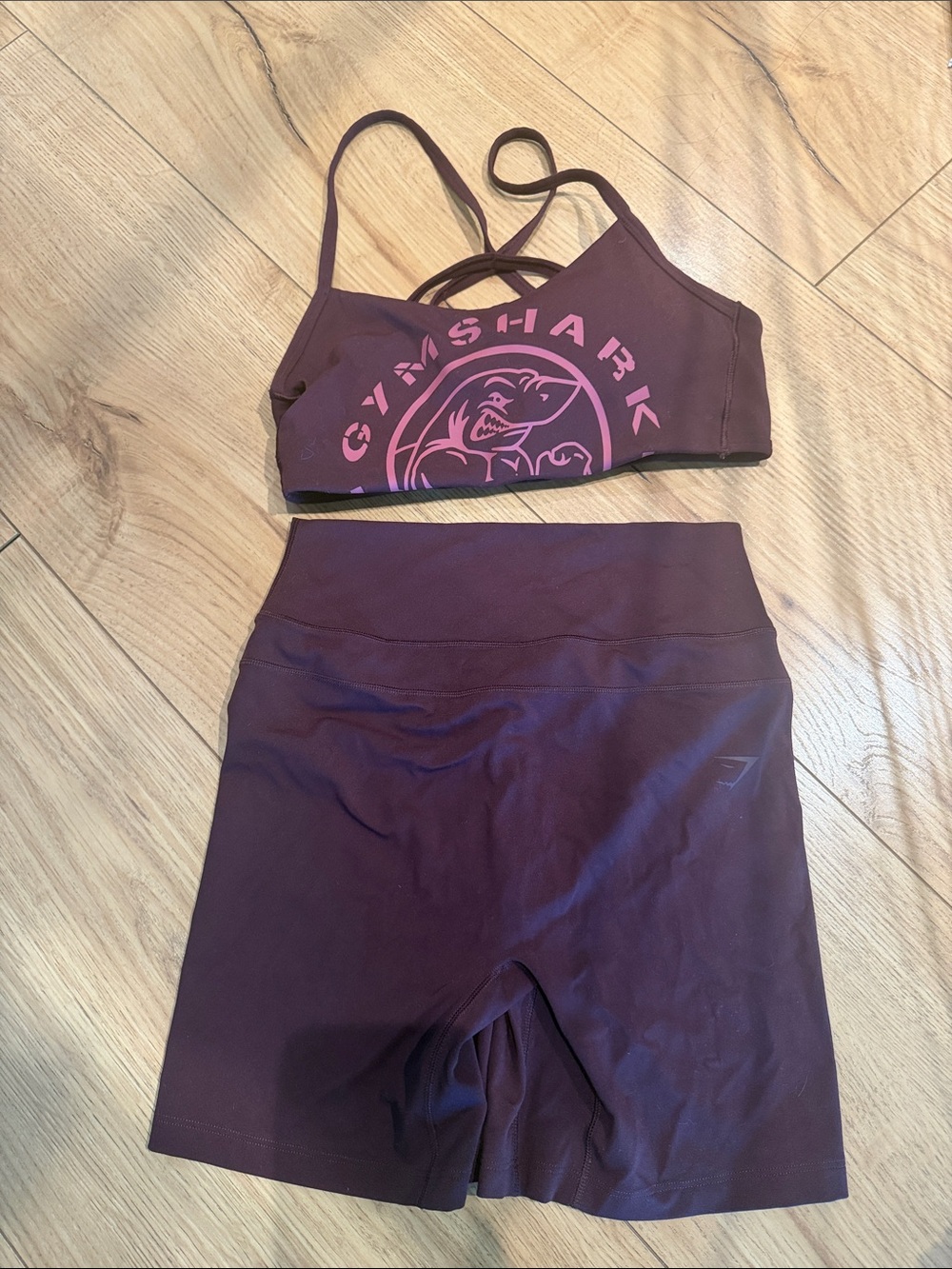 Gymshark Burgundy set Sports Bra & Matching Bike Shorts
